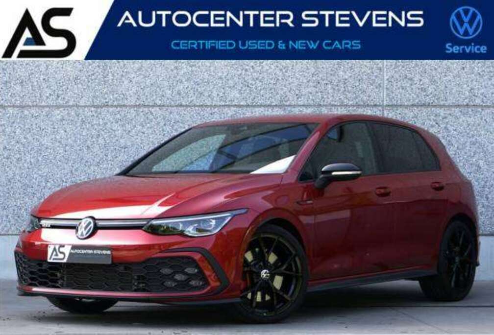 Volkswagen Golf 2.0 TSI GTI DSG / 19 inch R velgen / Camera / App Connect