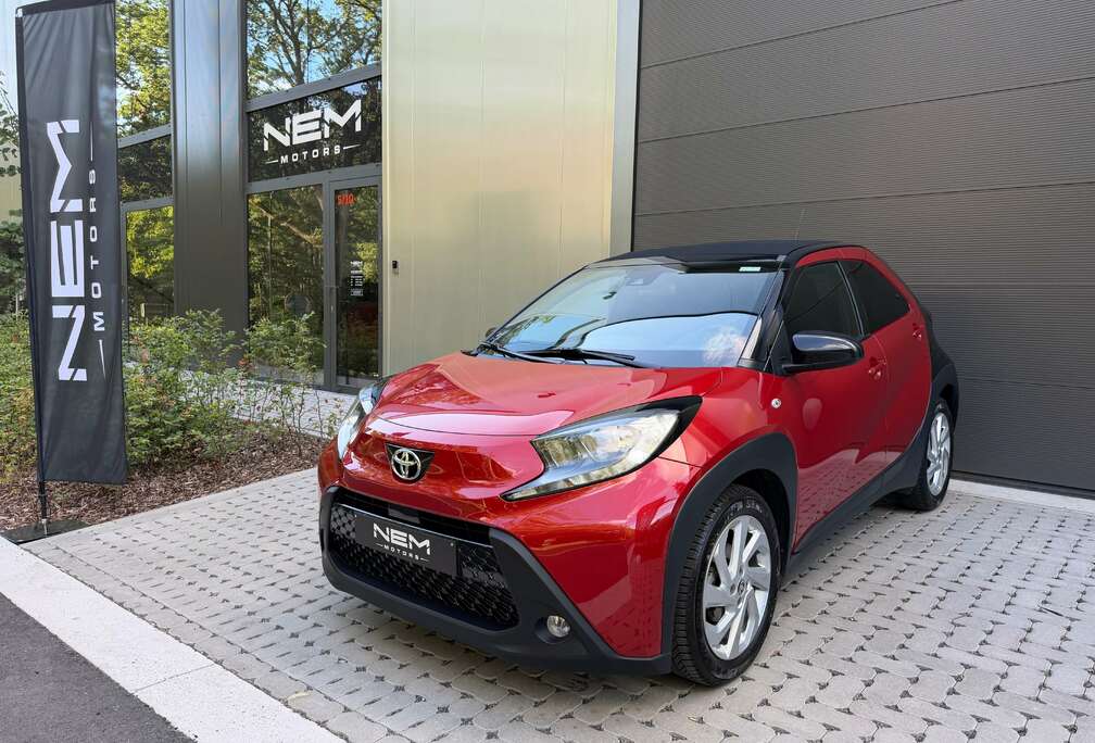 Toyota Aygo X 1.0i VVT-i X-play II,GARANTIE,NAVI,CRUISE,CAMERA,ACC