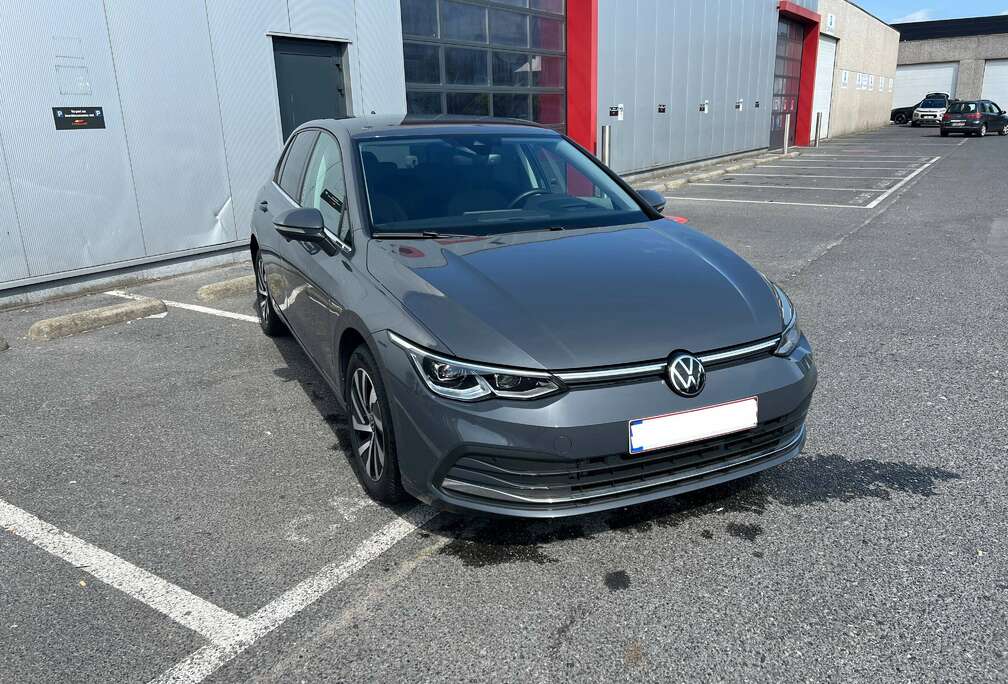 Volkswagen Golf 1.4 eHybrid Style DSG (OPF) 150 kW / 204 pk — NIEUWE BANDEN EN RECENT GROOT ONDERHOUD