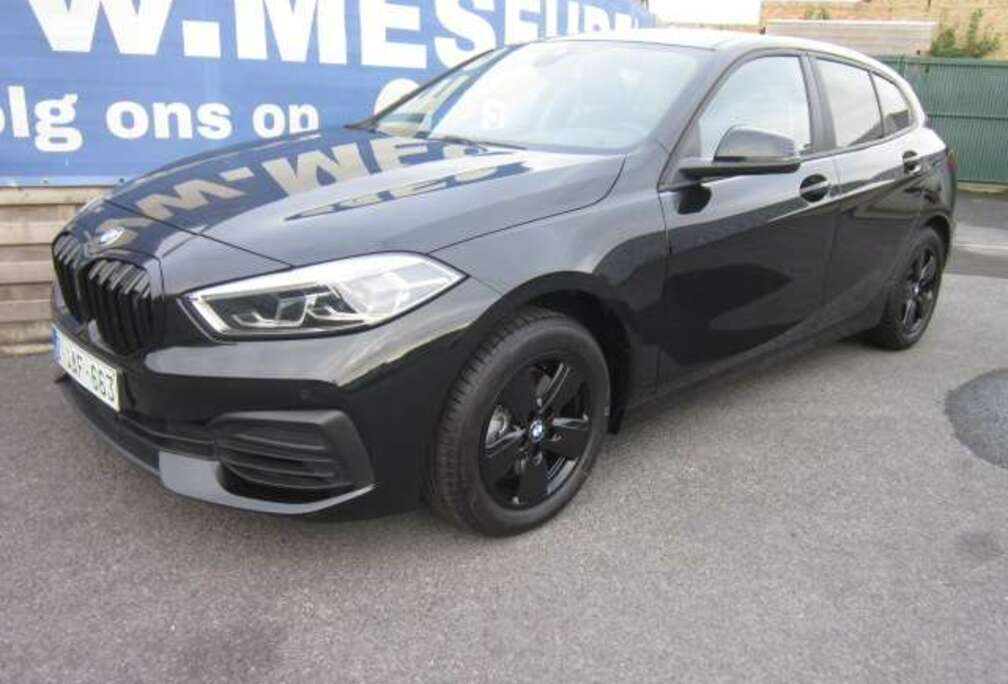 BMW iA Hatch PROF NAVI + AUTOMAAT + CARPLAY + 16\