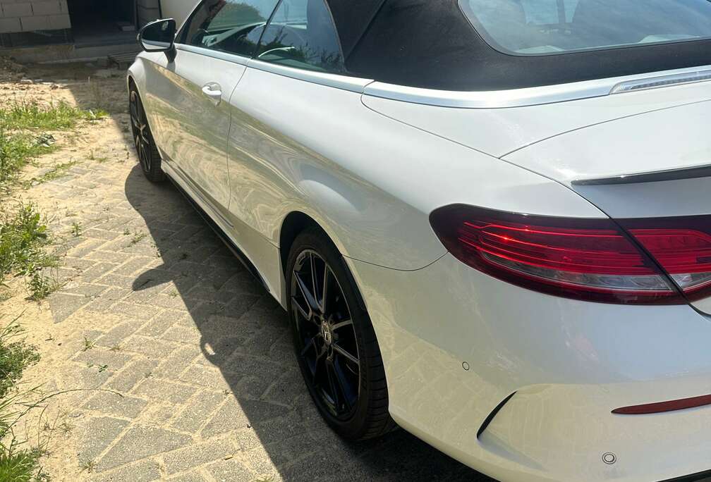 Mercedes-Benz C 220 d Cabrio 9G-TRONIC AMG Line