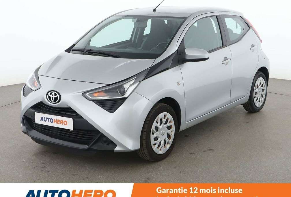 Toyota 1.0-VVT-i X-Play