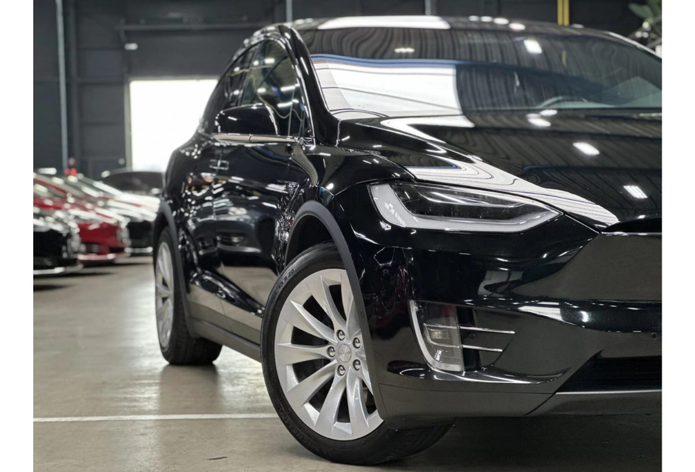 Tesla Model X 75D Allradantrieb