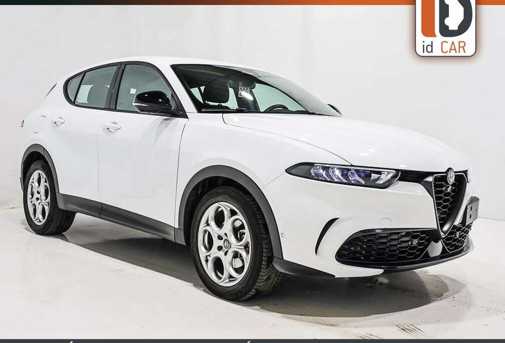 Alfa Romeo 1.5 HYBRID 130 AUTOMATIQUE LED GPS ACC CAM360 JA18