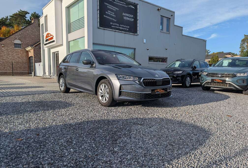 Skoda Combi 1.5 TSI eTec MHEV | CARPLAY | CAMERA | KEYLESS START | AMBIENT