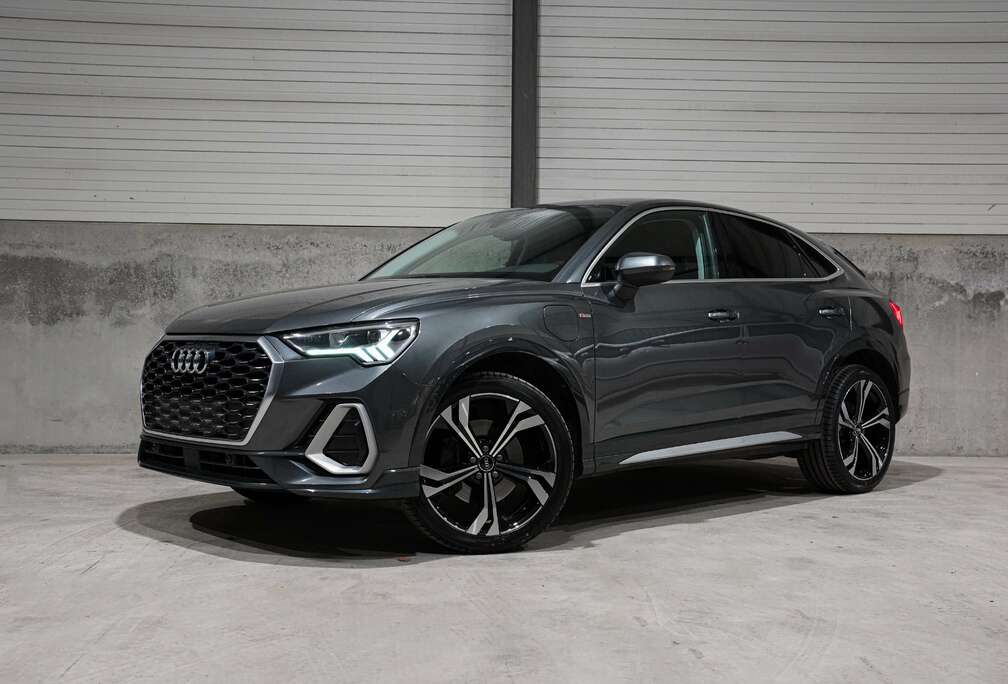 Audi TFSIeSPORTBACK  S-LINE  FULL BLACKCARPLAY