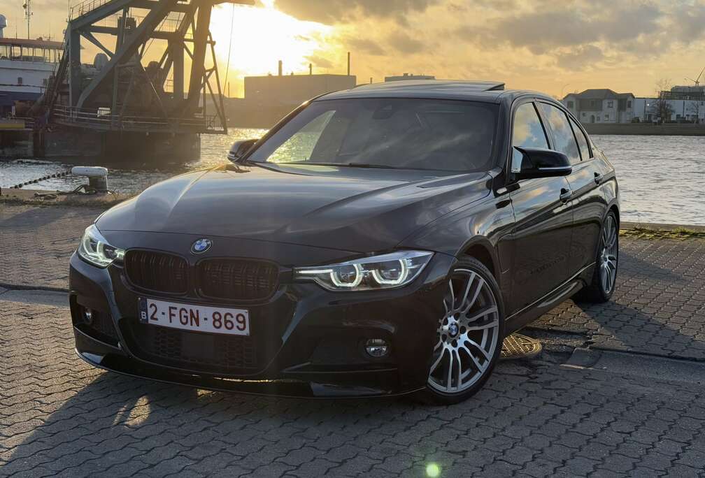 BMW 330e M-Pack  iPerformance M Sport