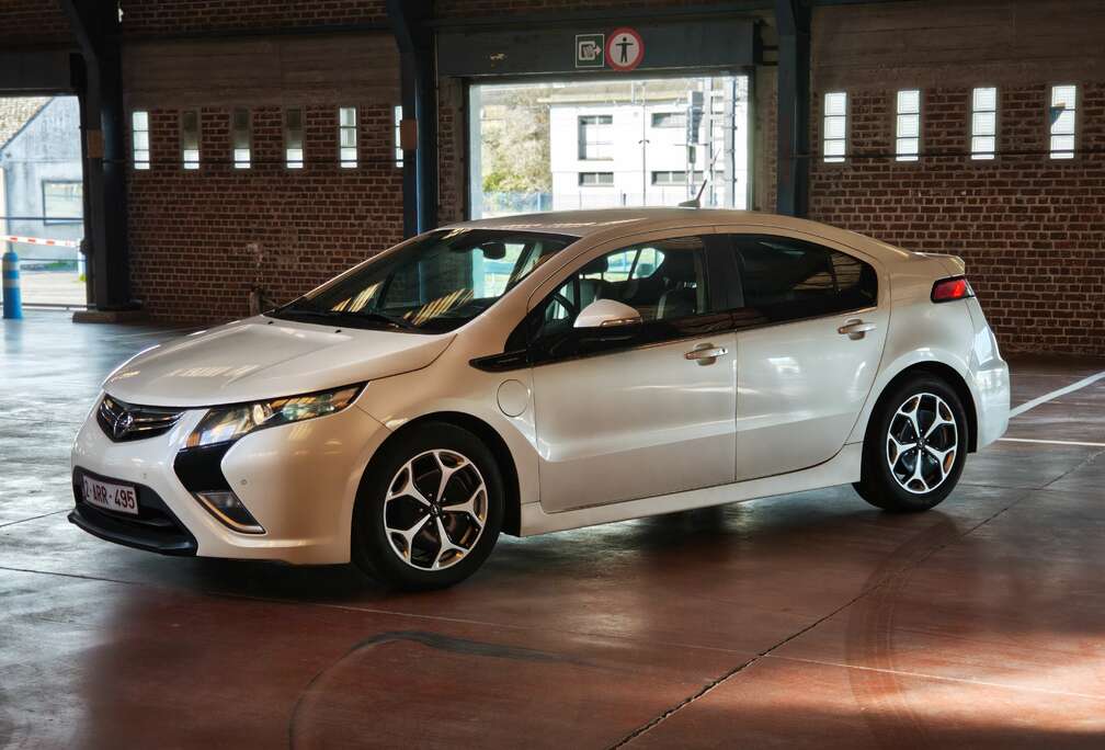 Opel Ampera E-REV Volume Cosmo