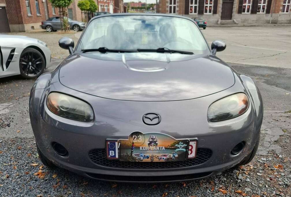 Mazda MX-5 1.8i 16v Active