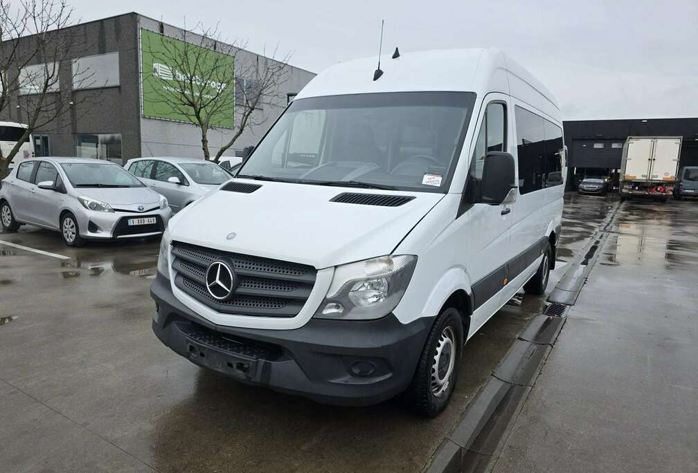 Mercedes-Benz 313 (Stock ID 52816)