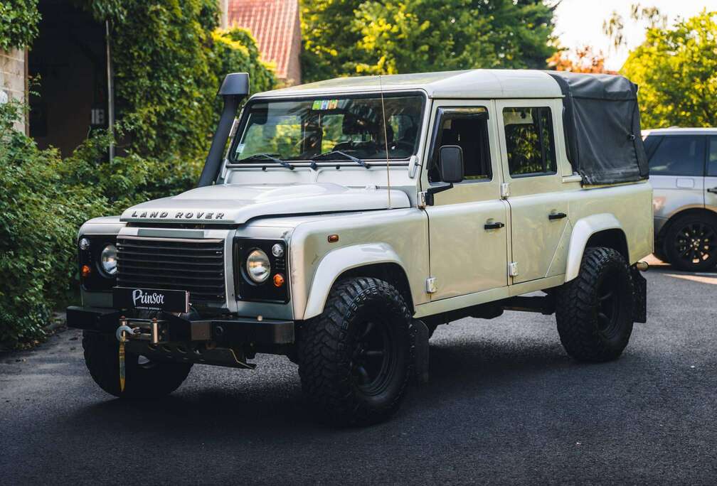 Land Rover Defender 110 2.4 Turbo - D SE // EX VAT