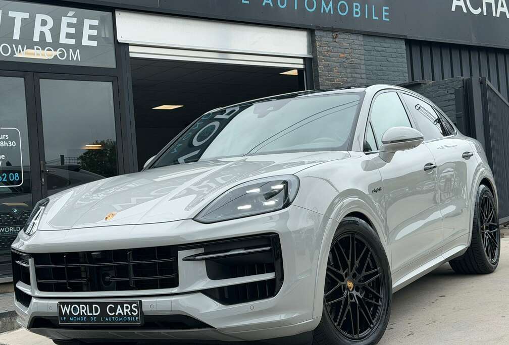 Porsche Cayenne Coupé E-Hybrid 3.0 V6- TVAC/BTW*IN- SPORT DESIGN- TOIT PANO-CHRONO-DISTRONIC-BOSE-PNEUMATIC-MATRIX-CAM360-FULL OP