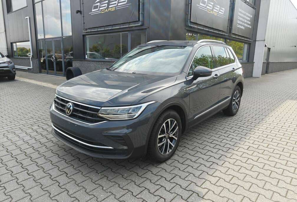 Volkswagen 1.5 TSI Life DSG/LED/AdCruise/Zetel+Stuurverwarming/CAM/GPS/Apple