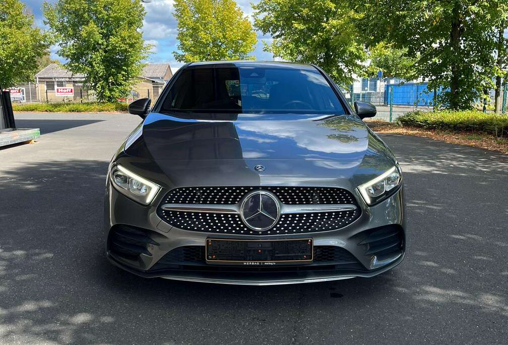 Mercedes-Benz A 220 4Matic 7G-DCT AMG Line