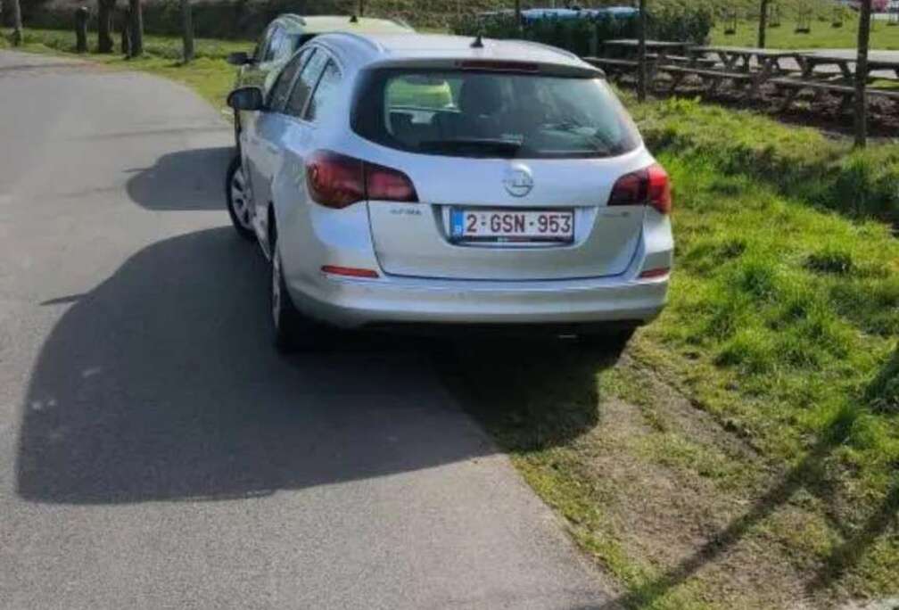 Opel 1.7 CDTI DPF Sports Tourer Edition