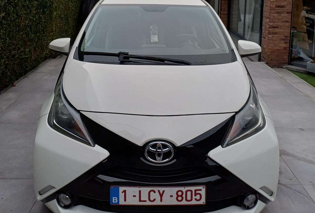 Toyota Aygo 1.0i VVT-i x-pose Ltd. Edition