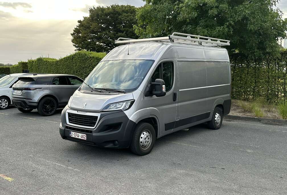 Peugeot LICHTEVRACHT  BTW AFTREKBAAR  TOP