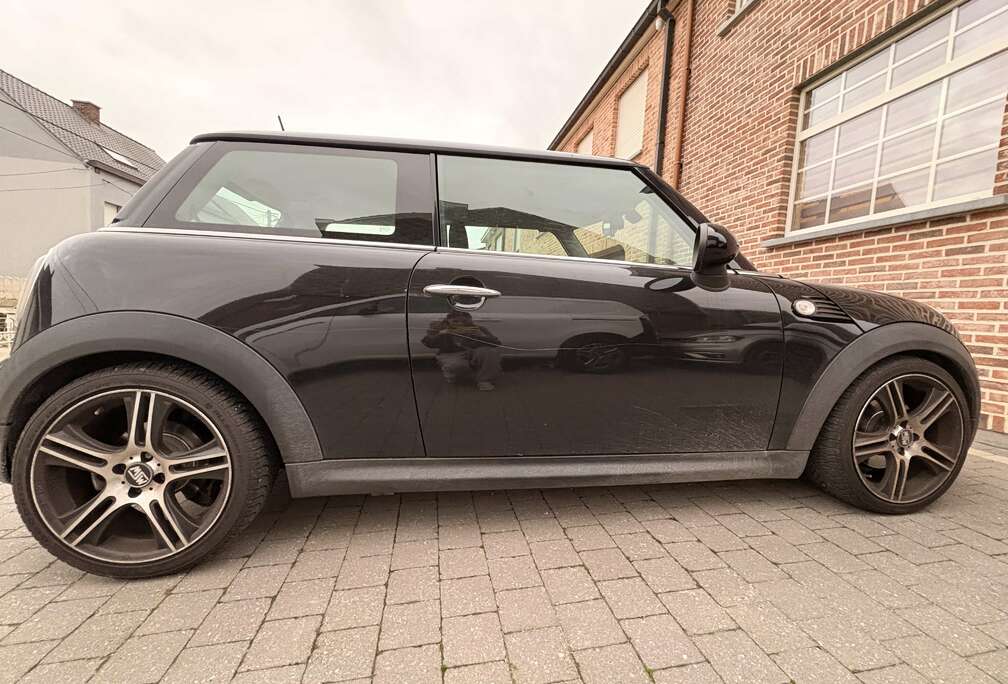 MINI