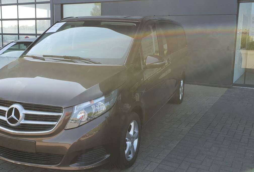 Mercedes-Benz V 200 d 4-Matic SWB
