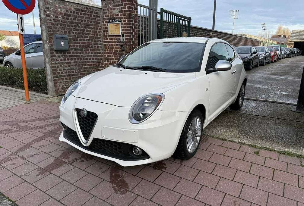 Alfa Romeo 1.4i MET 55DKM SPORT EDITION HANDELAAR OF EXPORT