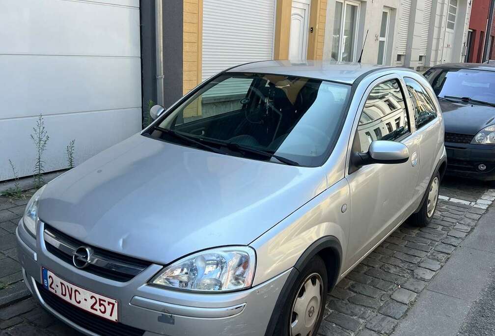 Opel 1.0 12v Essentia