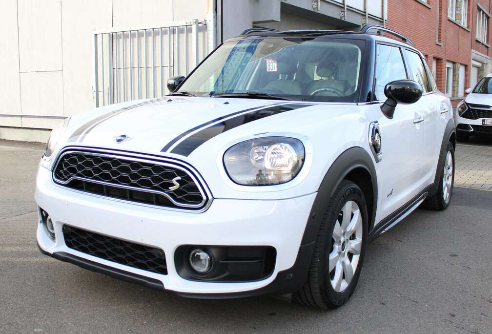 MINI 1.5A HYBRD ALL4 4X4+TOIT PANO // 16074 €+TVA