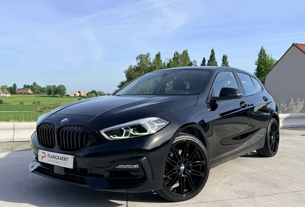 BMW i Sportline Benzine * Carplay/Sfeerverl./Shadowline/Topstaat 53.000km