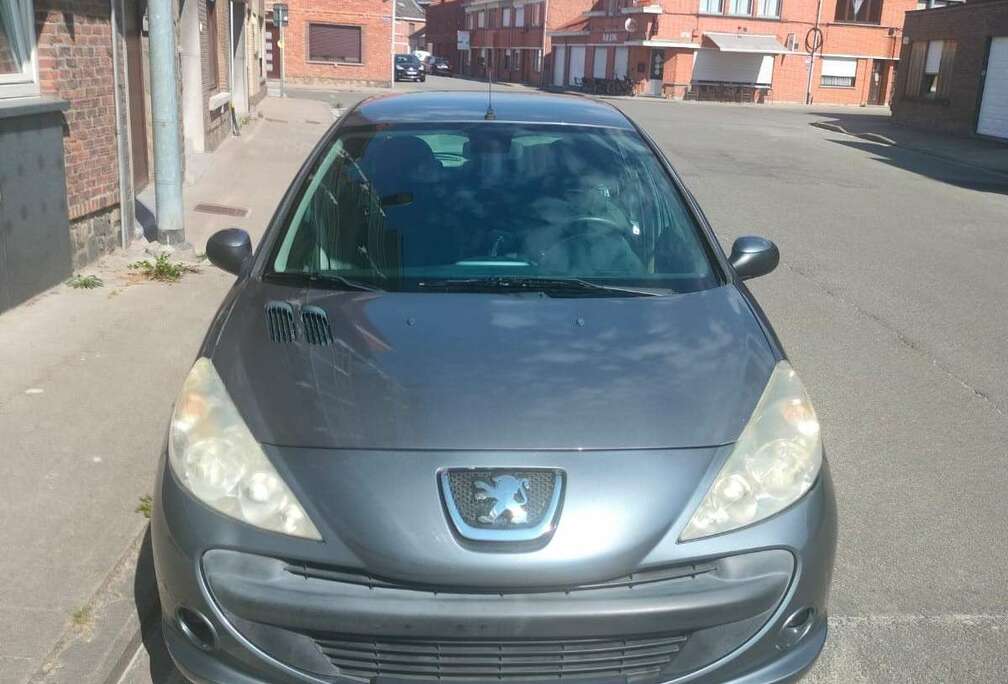 Peugeot 206+ 75