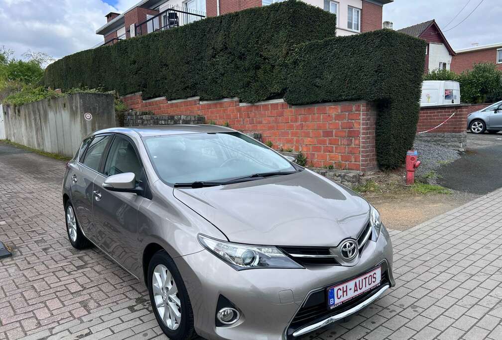 Toyota 1.6 -BOITE AUTO - PRETE A IMMATRICULER-GARANTIE