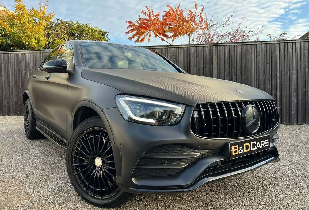 Mercedes-Benz de 4Matic COUPE 9G-TRONIC * AMG-LINE * MAT-BLACK