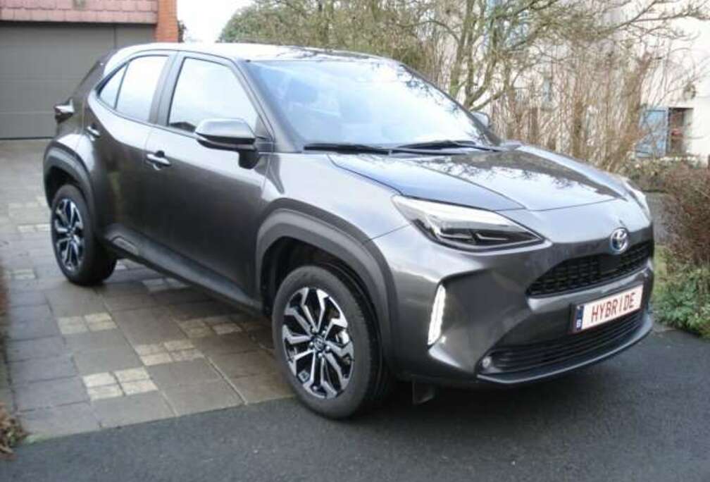 Toyota Yaris Hybrid 1.5i VVT-i E-CVT Dynamic