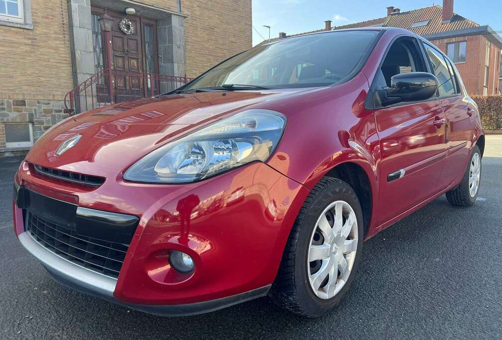 Renault Clio 1.2i 20th