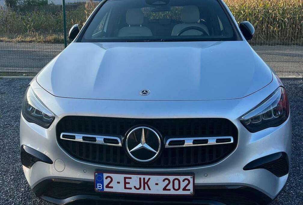 Mercedes-Benz GLA 250 e PHEV Luxury Line (160 kW)