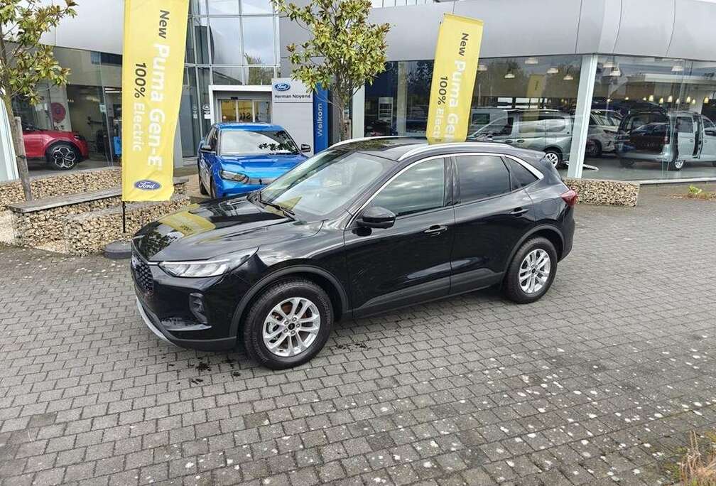 Ford Titanium FHEV AWD