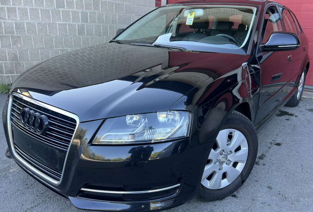 Audi Sportback 1.6 TDi e Attraction DPF + CLIM + CUIR