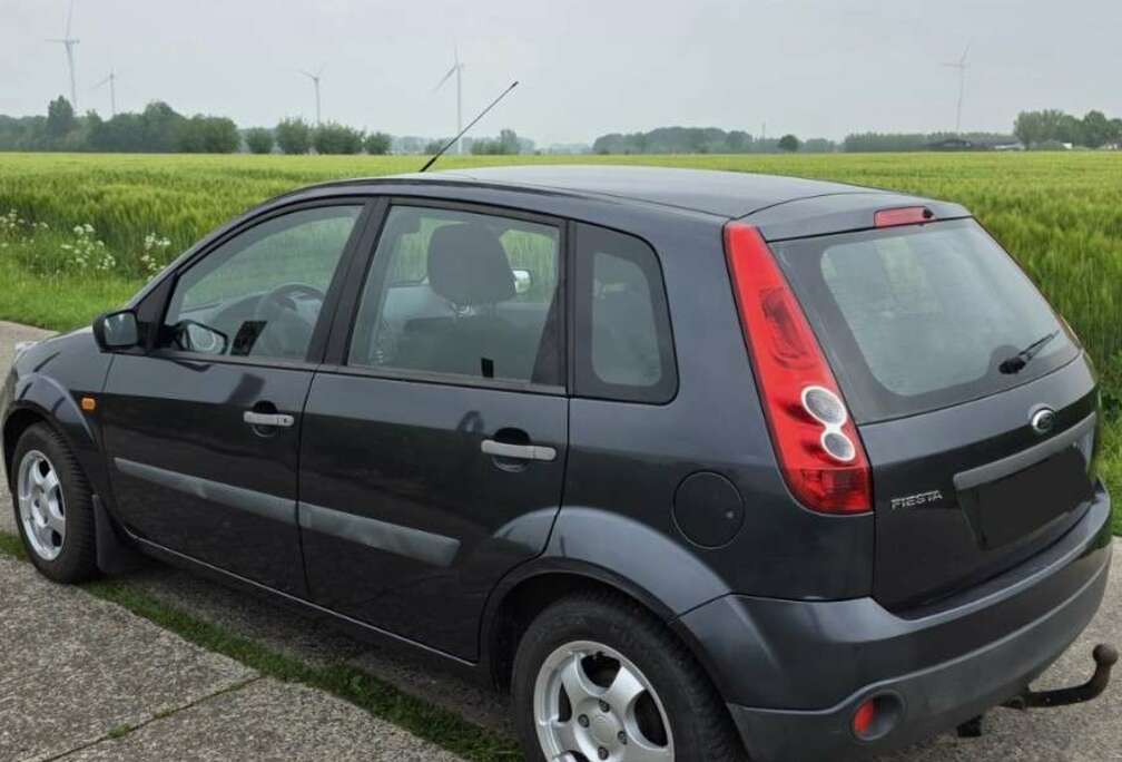 Ford 1.3i Ambiente