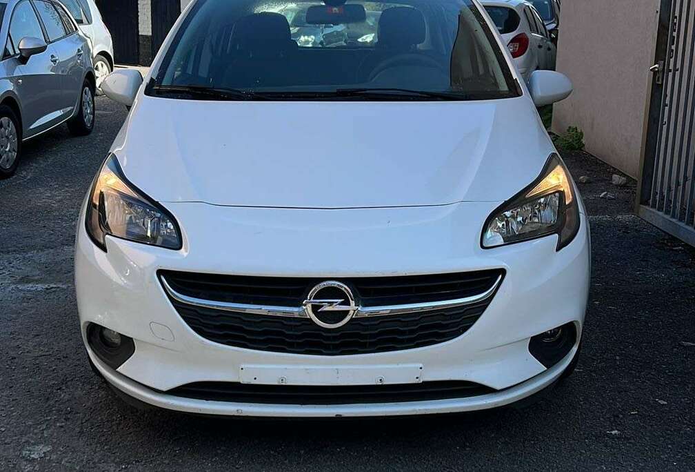 Opel Corsa 1.2i Cosmo 12 mois de garantie