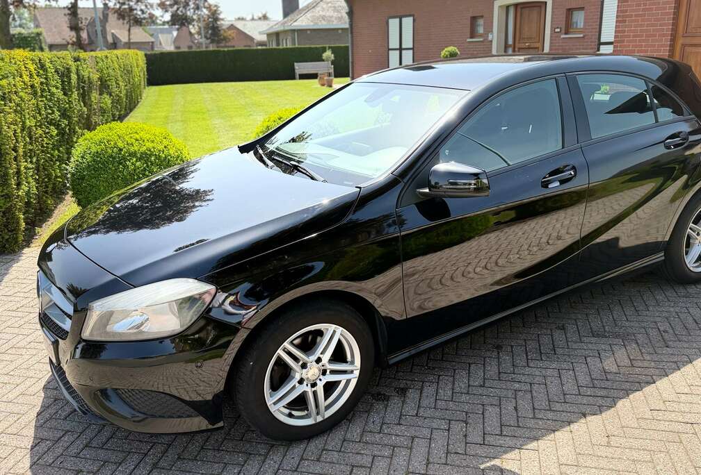 Mercedes-Benz A 180