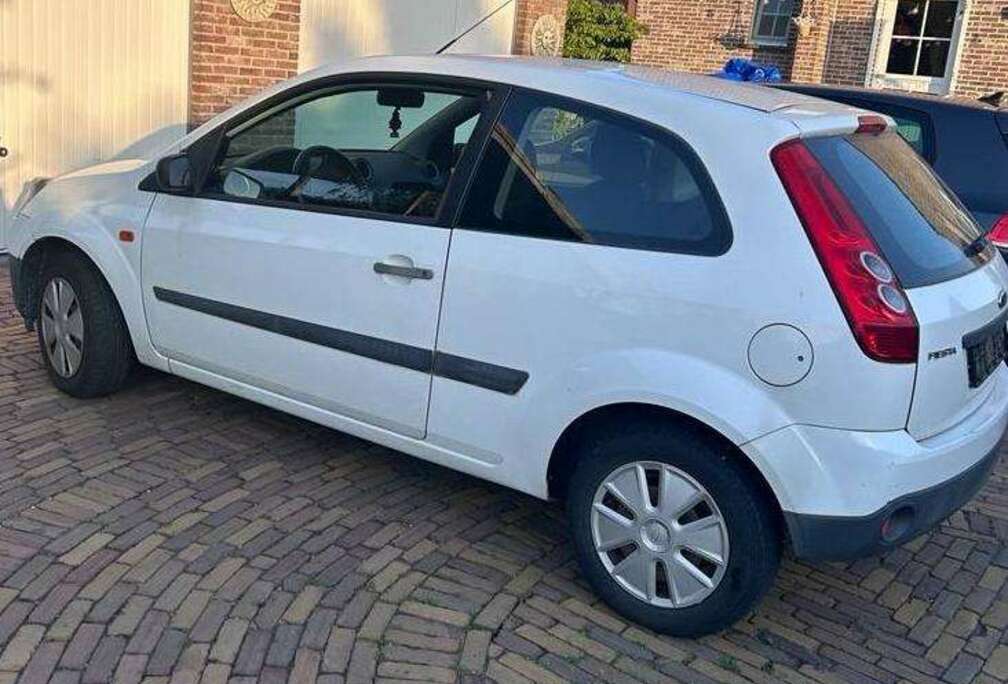 Ford Fiesta 1.4 Turbo TDCi Ambiente