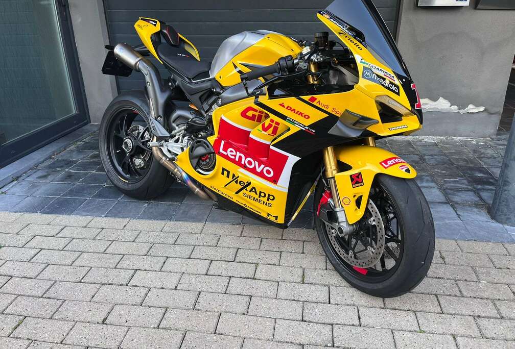 Ligne Sport Racing Aakrapovic