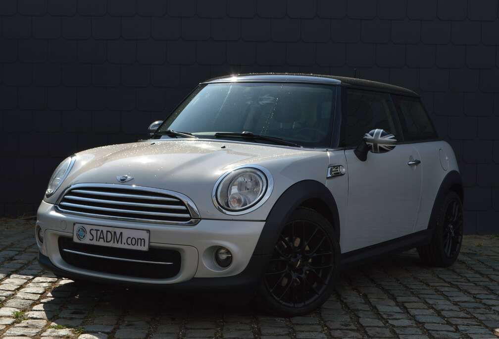 MINI Mini 1.6 D Cooper DPF NAVI PDC CARPASS