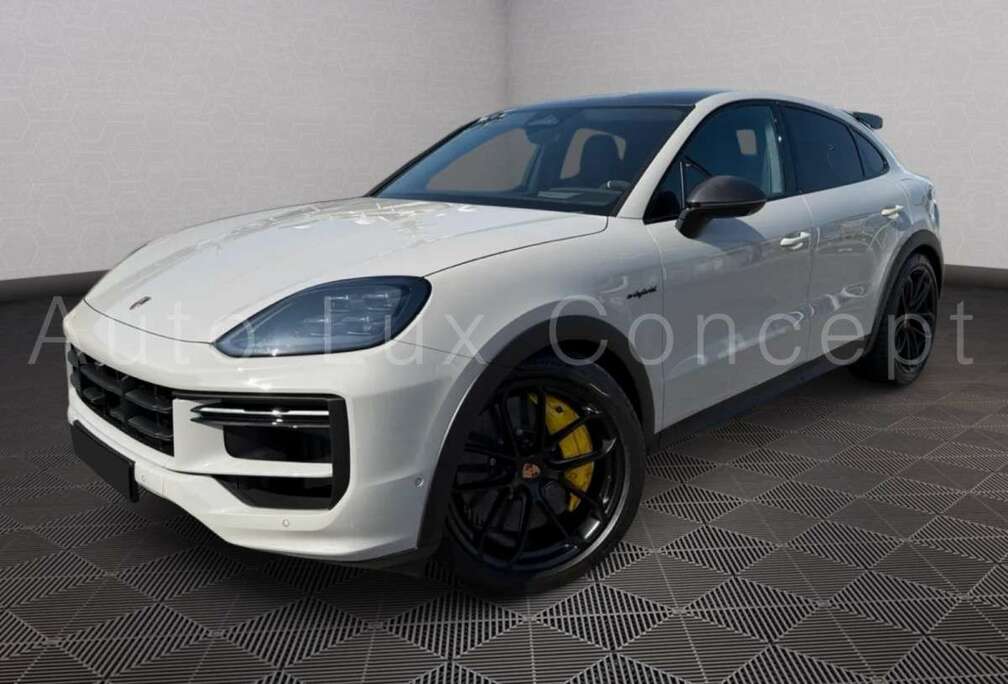 Porsche Turbo E-Hybrid Coupé mit GT-Paket