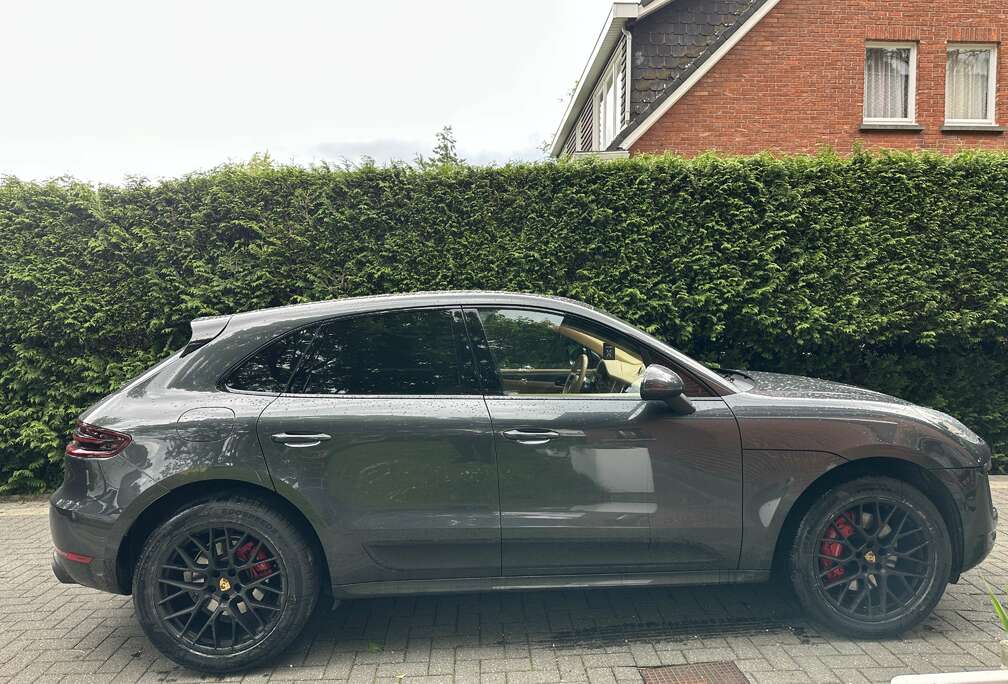 Porsche GTS PDK FULL OPTION SPORT CHRONO