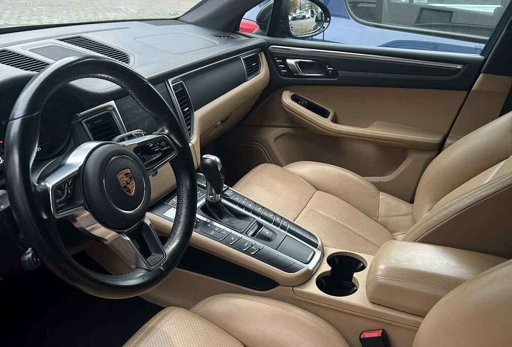 Porsche 2.0 Turbo PDK