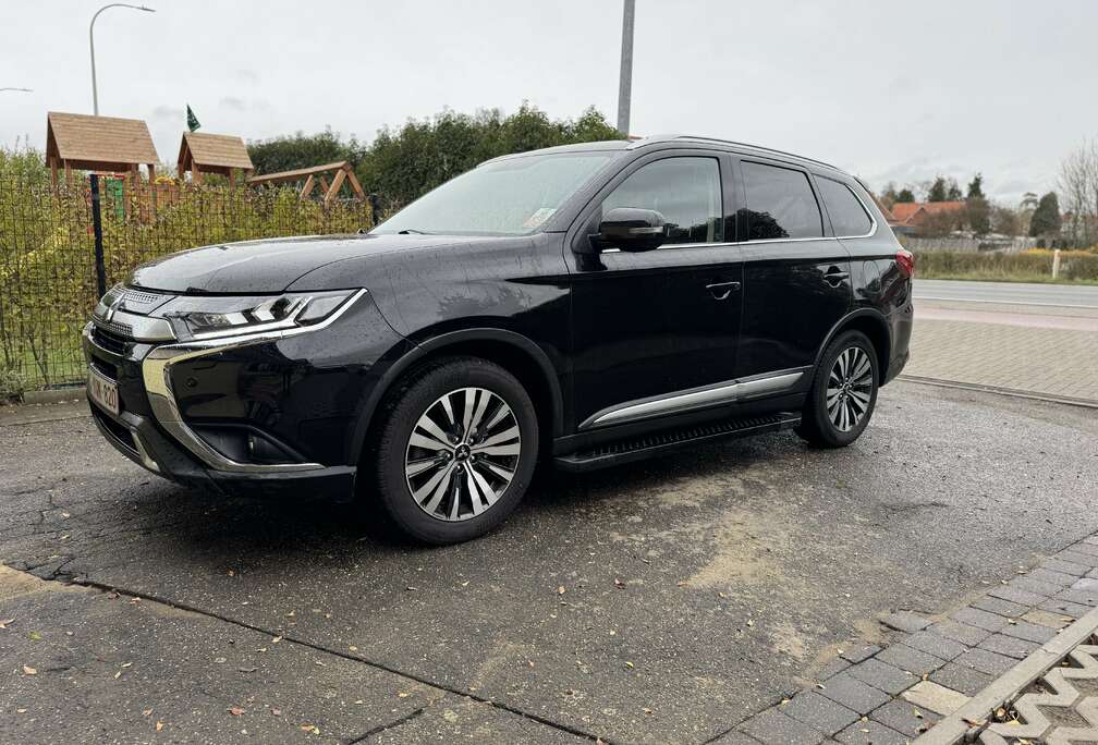 Mitsubishi 2.0 2WD CVT Active+