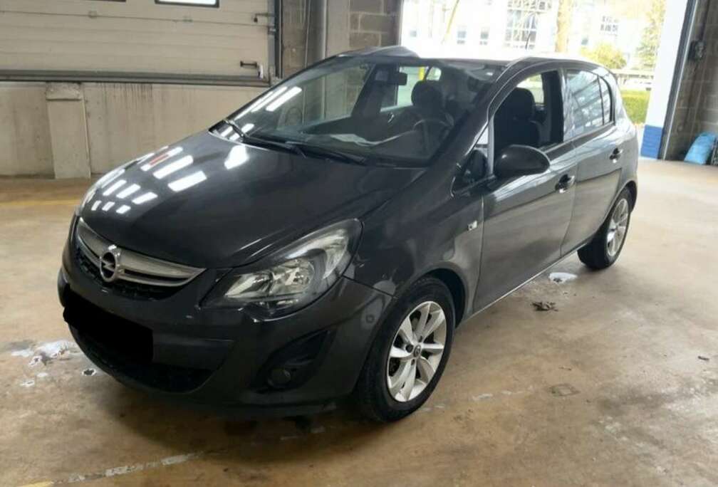 Opel Corsa 1.2i 85 CV 5 PORTES GPS CUIR AIRCO JA CTOK