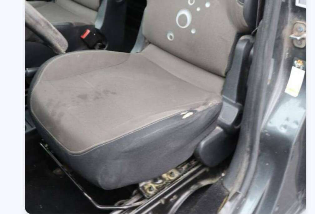 Citroen L1 1.6 HDi 75 FAP Proline