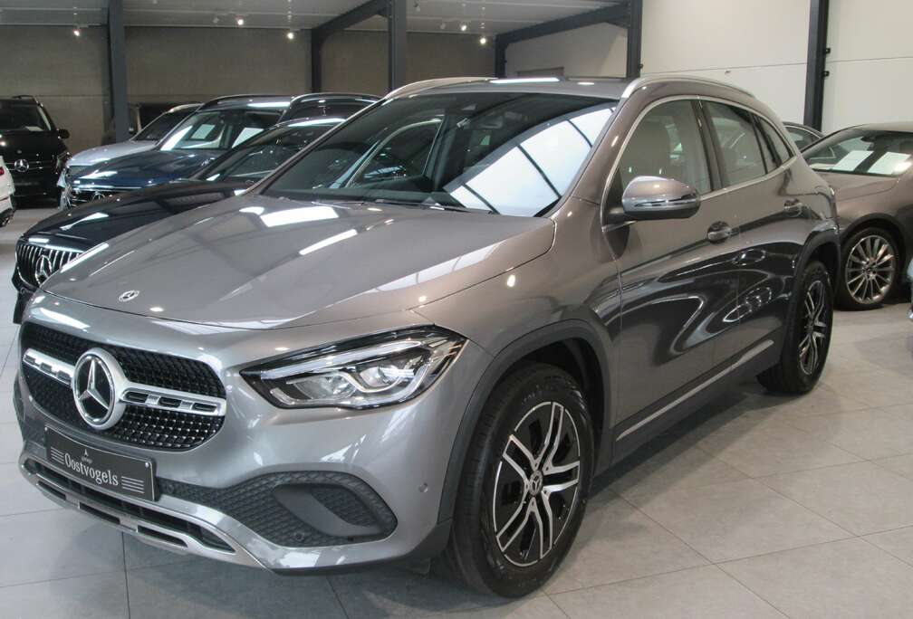 Mercedes-Benz NAVI CAMERA TREKHAAK