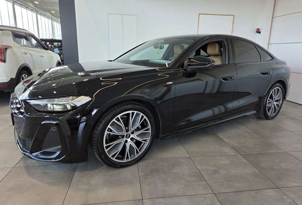 Audi TFSI S-Tronic S-Line