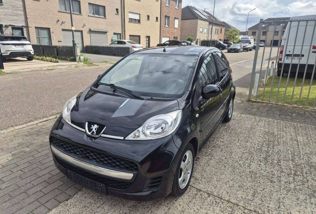 Peugeot 1.0i - Airco - Carplay + Keuring/ Carpass - Garantie